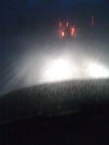 samochod_przed_podczas_zamieci