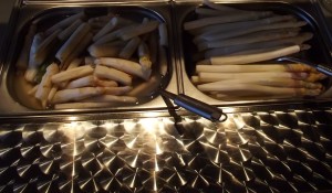 szparagi kwaszone i na surowo