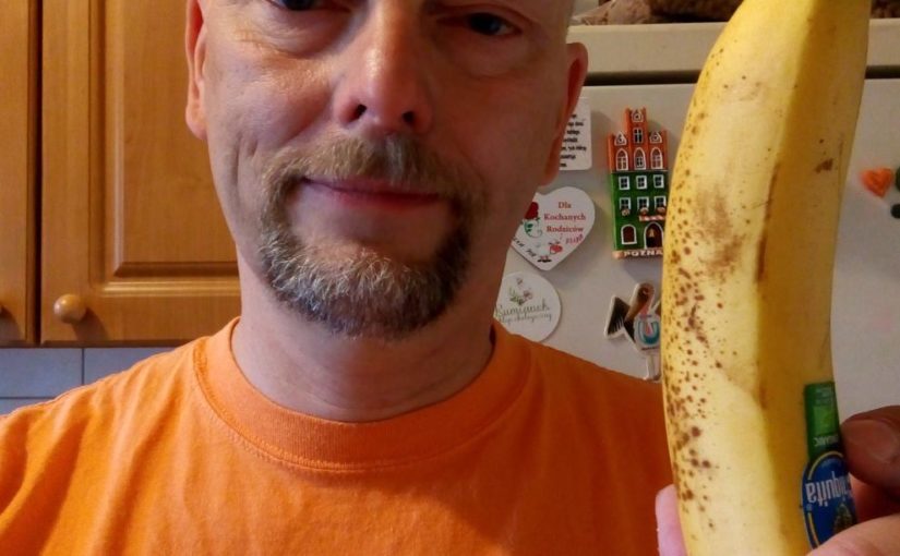 Marnowanie jedzenia – samotny banan.